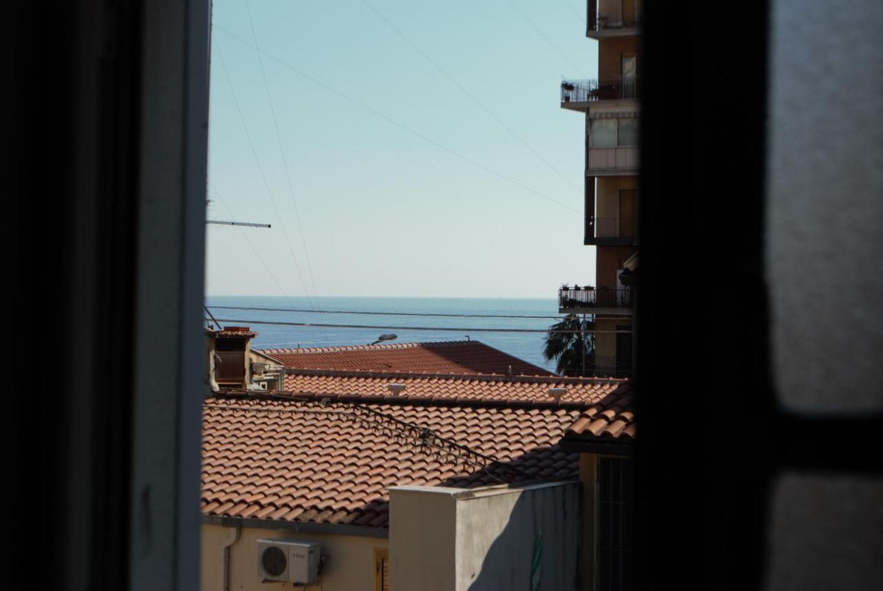 Al Mare In Couette-café Catane