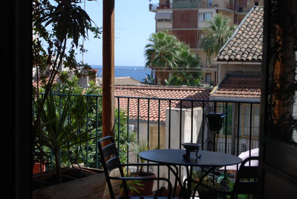 Al Mare In 3* Catania